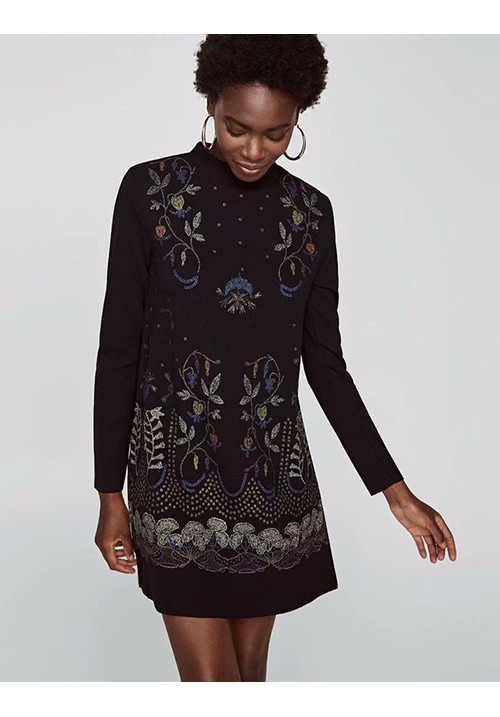 Black Round Neckline Design Flower Pattern Dress Black Round Neckline Design Flower Pattern Dress